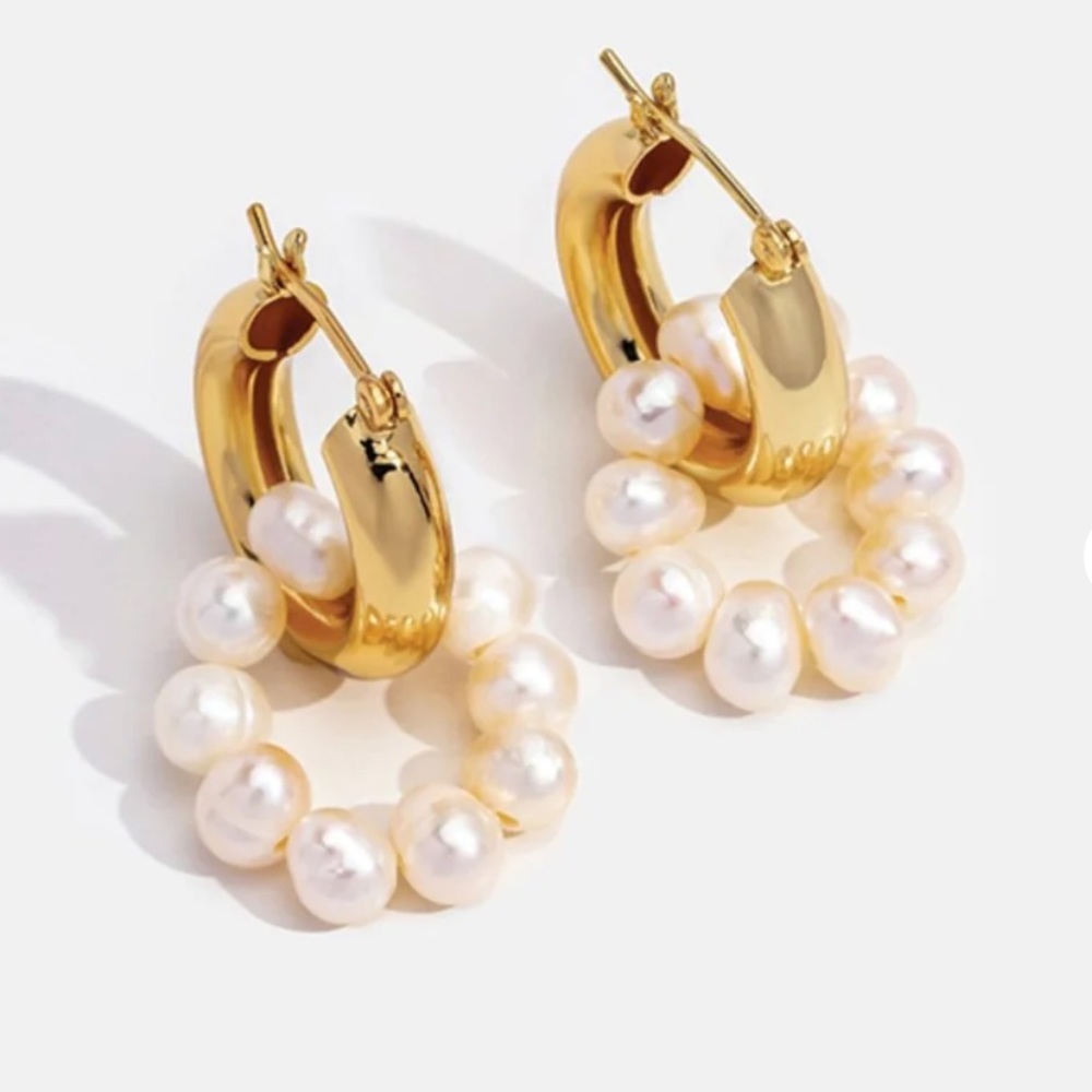 Teresa Pearl Hoop Earrings